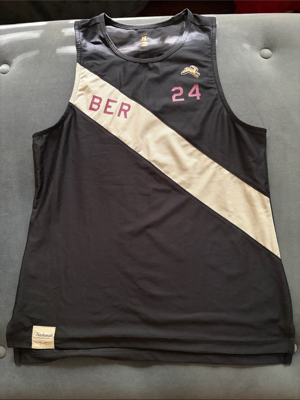 EUC Size M Women’s Tracksmith Van Cortlandt Singlet - Berlin Marathon 2024